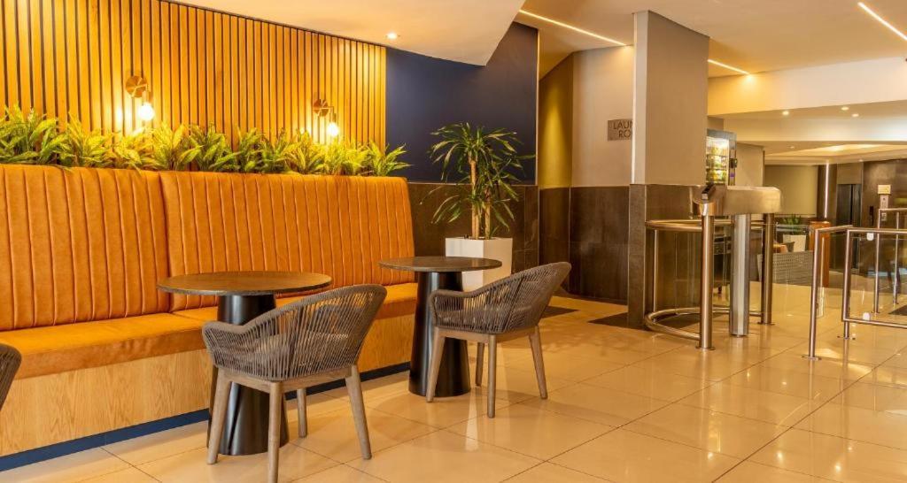 One Rosebank Stay Johannesburg Exterior foto